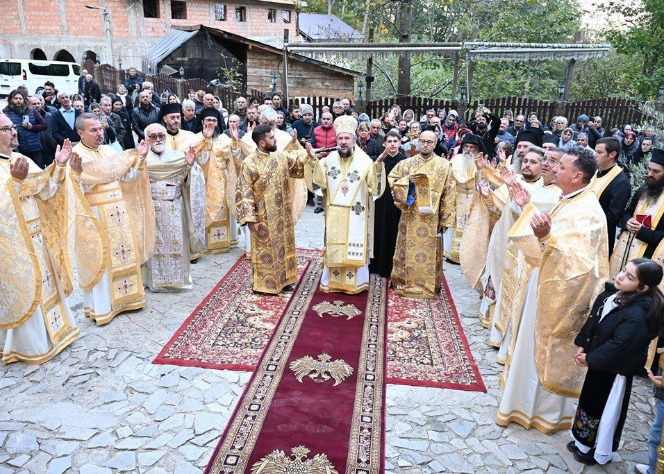 popas-de-rugaciune-la-manastirea-calugara-din-caras-severin-376454